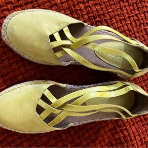 Kenneth Cole Reaction Lime Green Women's Espadrille Flats NEW